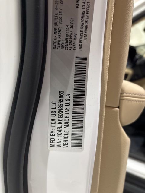 Used 2022 Jeep Grand Cherokee L Limited w/ Luxury Tech Group II image 44