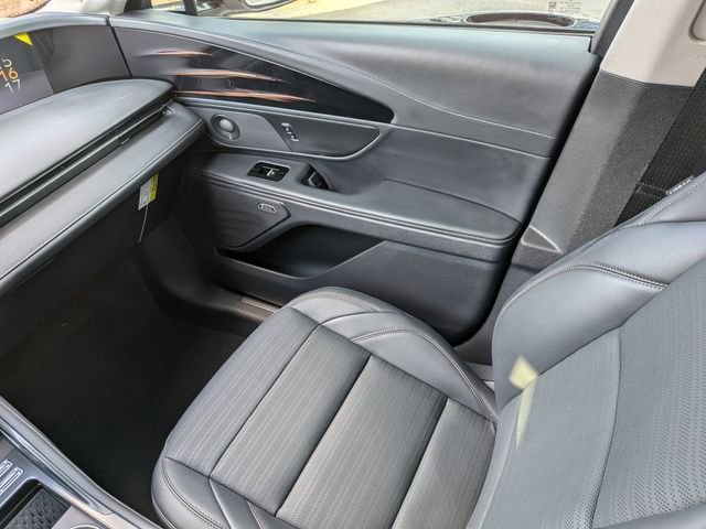 New 2026 Lincoln Nautilus Reserve w/ Jet Appearance Package image 16