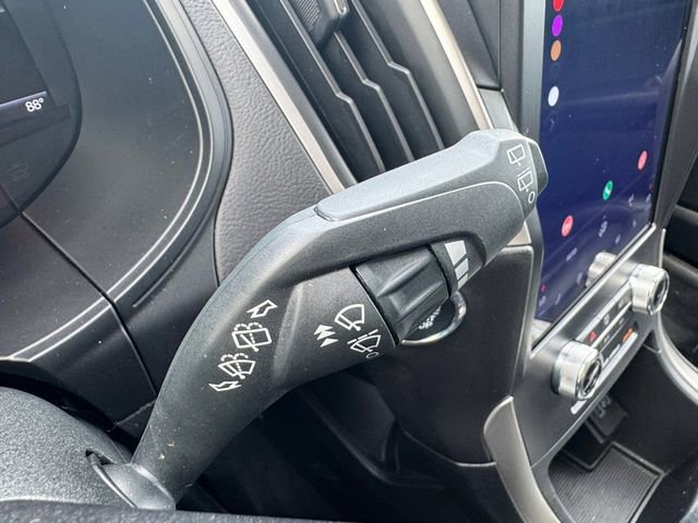 Used 2024 Ford Edge SEL image 10