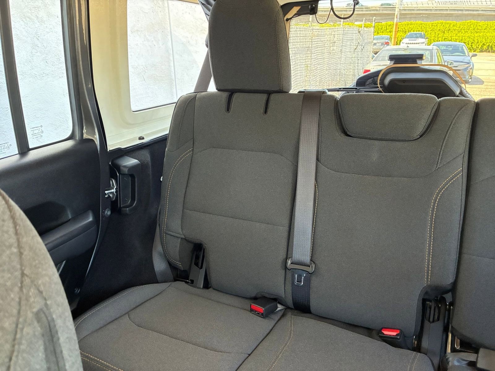 Used 2025 Jeep Wrangler Sport S image 38