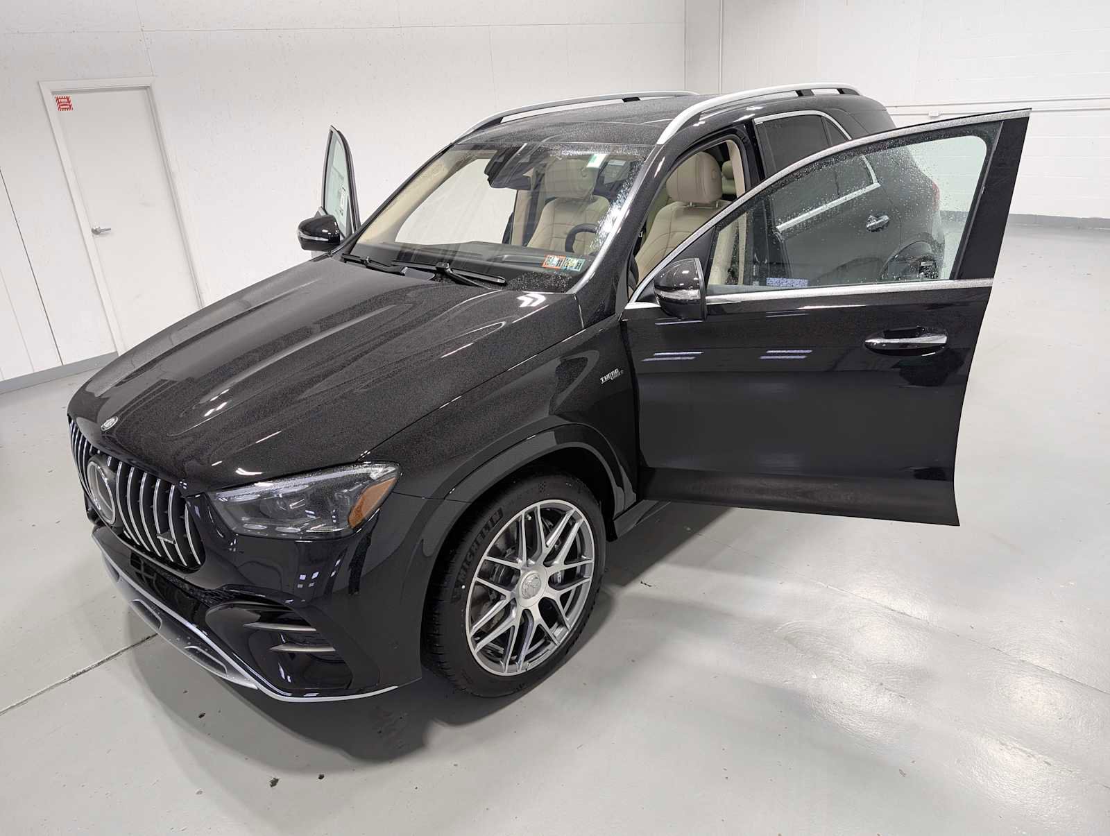 New 2026 Mercedes-Benz GLE 53 AMG 4MATIC image 14