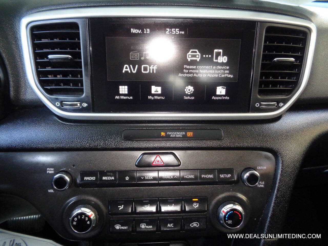 Used 2022 Kia Sportage LX image 11