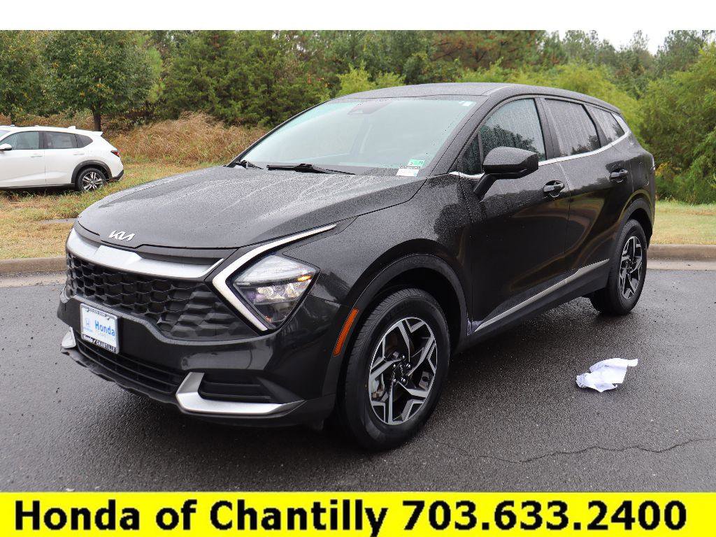 Used 2023 Kia Sportage LX image 4