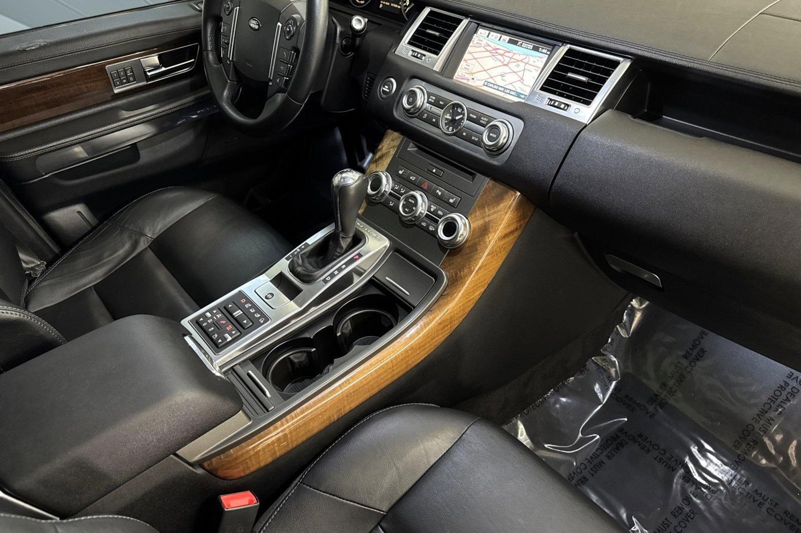 Used 2013 Land Rover Range Rover Sport HSE image 34