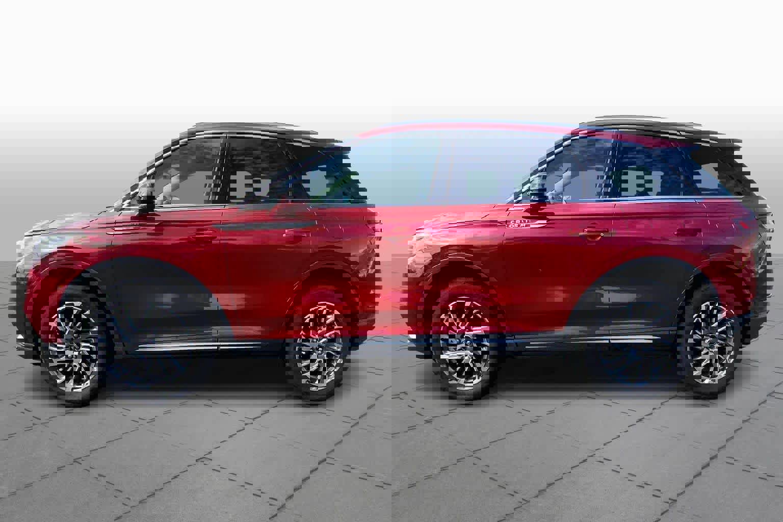 Used 2022 Lincoln Corsair FWD w/ Equipment Group 101A image 32