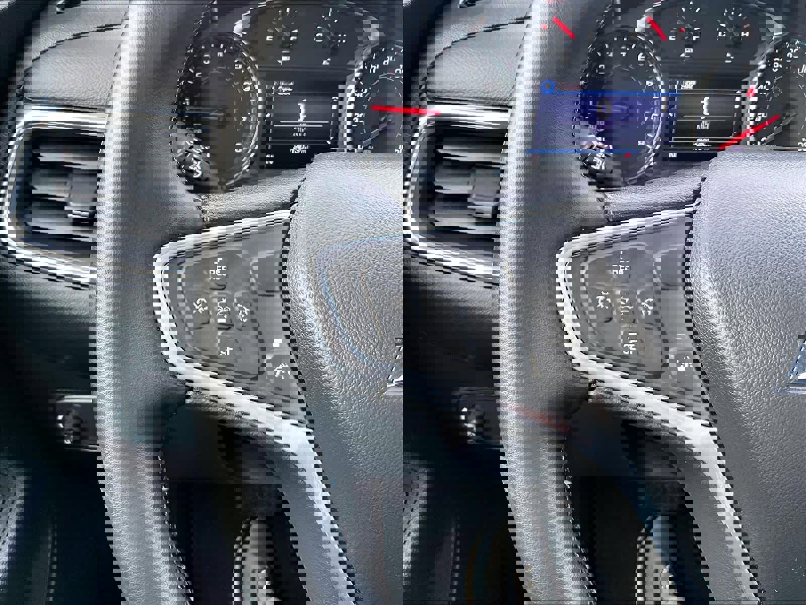 Used 2023 Chevrolet Equinox LT image 23