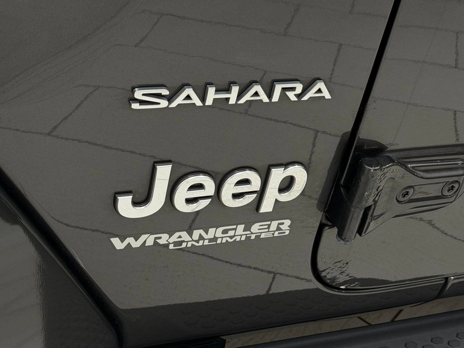 Used 2019 Jeep Wrangler Unlimited Sahara w/ Cold Weather Group AWD/4WD image 31