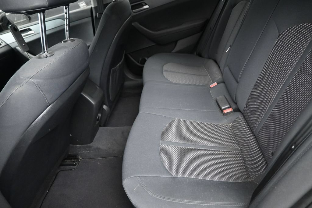 Used 2018 Hyundai Sonata SE FWD image 14