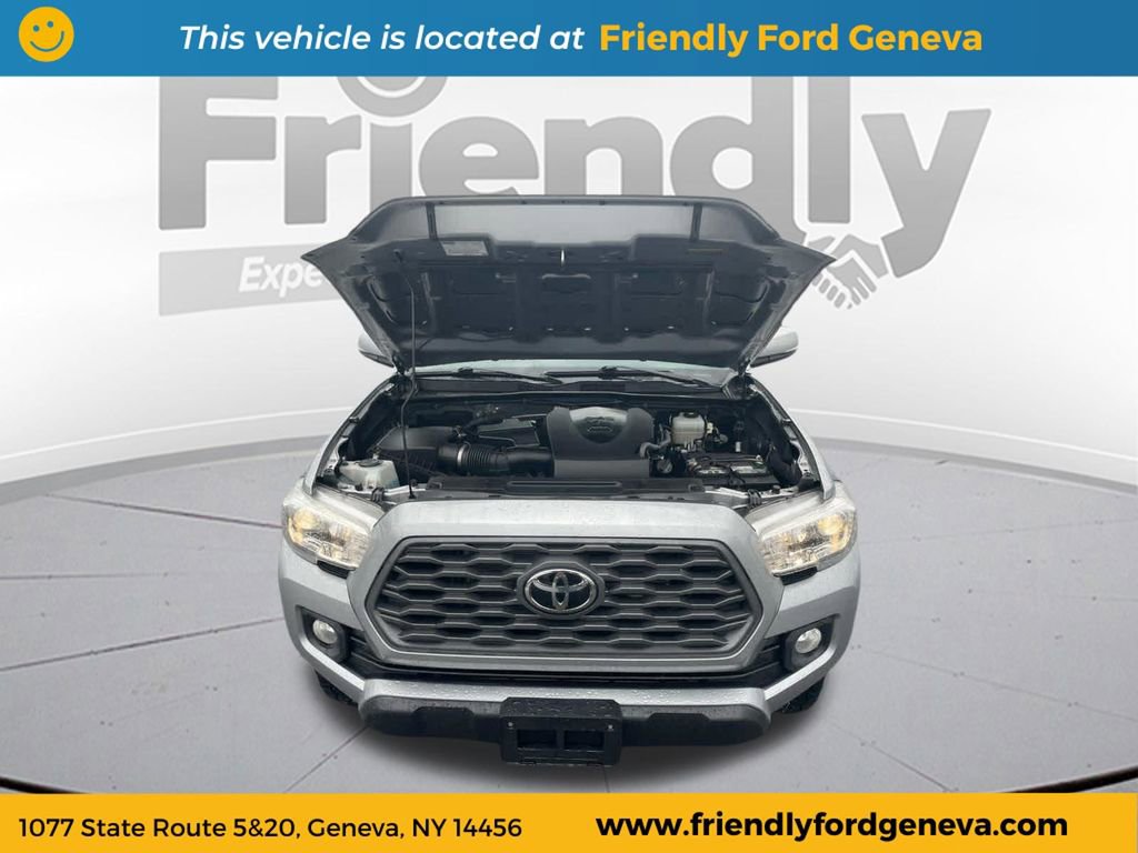 Used 2020 Toyota Tacoma TRD Off-Road w/ Technology Package AWD/4WD image 29