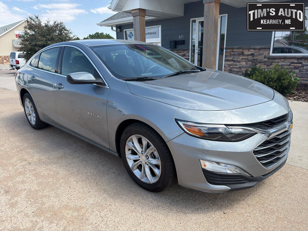 Used 2024 Chevrolet Malibu LT FWD image 1