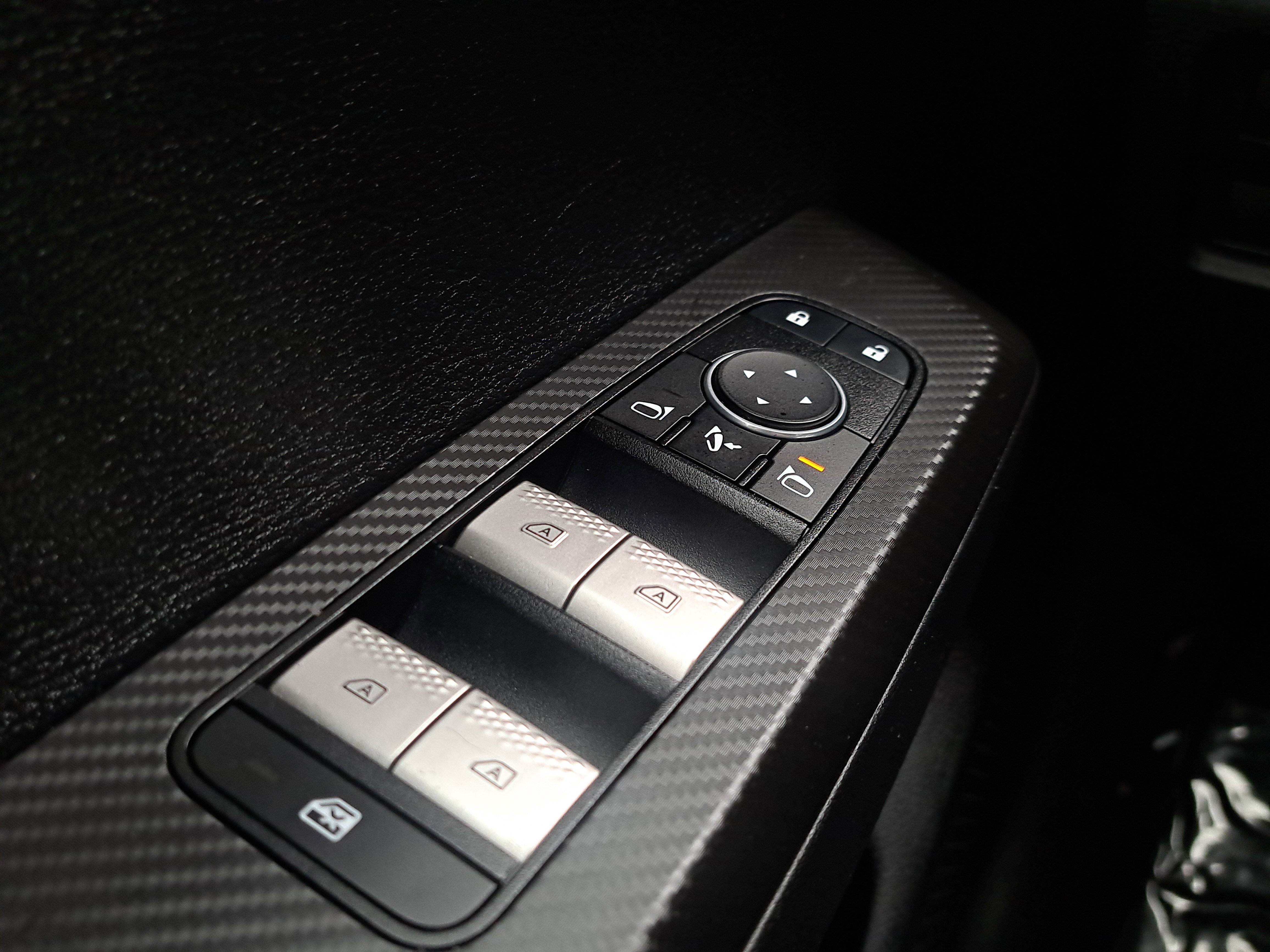 Used 2024 Mitsubishi Outlander SE image 28