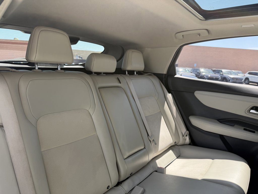 Used 2024 Nissan Ariya FWD image 41