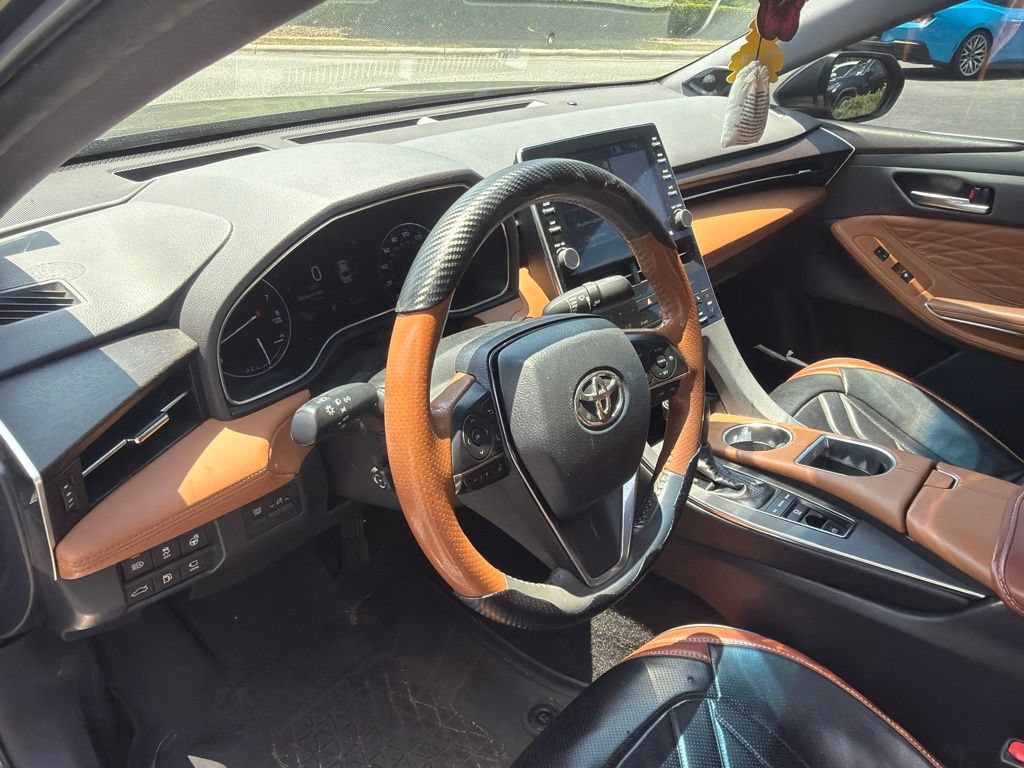 Used 2019 Toyota Avalon Limited w/ Advanced Safety Package FWD image 8