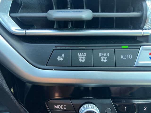 Used 2025 BMW X4 xDrive30i AWD/4WD image 26