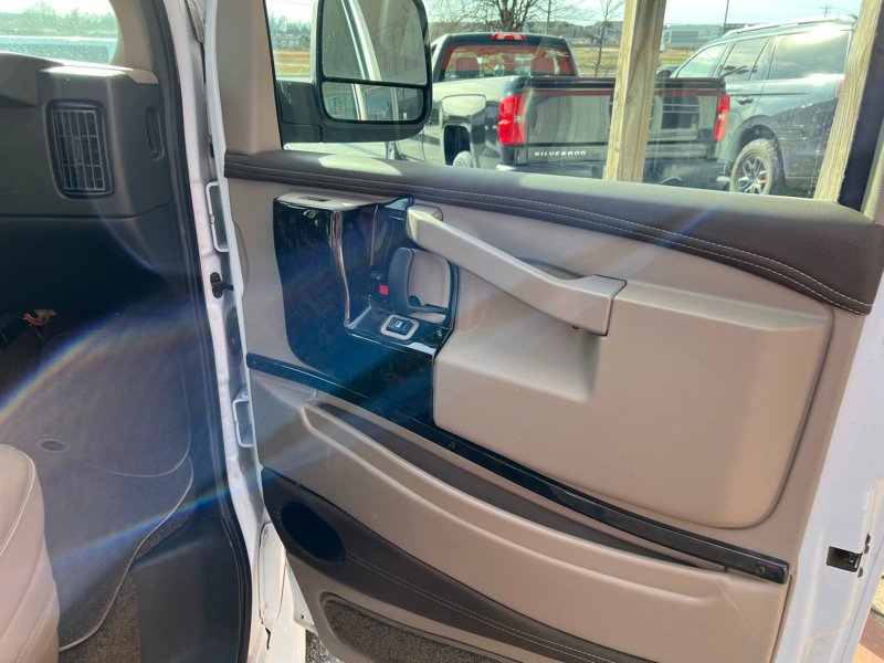 Used 2019 Chevrolet Express 2500 Extended w/ Enhanced Convenience Package image 14
