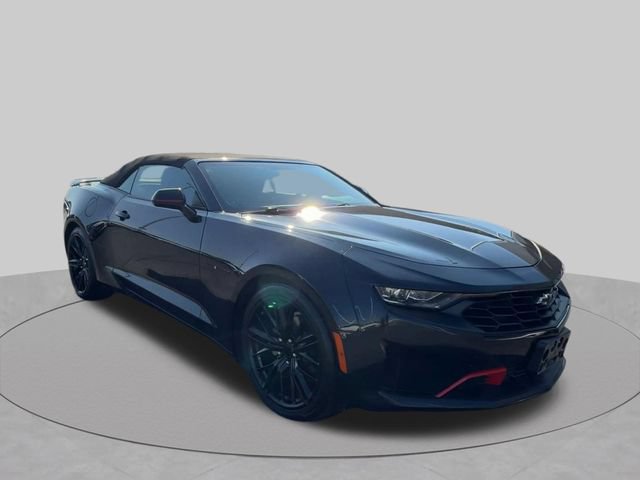 Used 2022 Chevrolet Camaro LT w/ Redline Edition RWD image 2