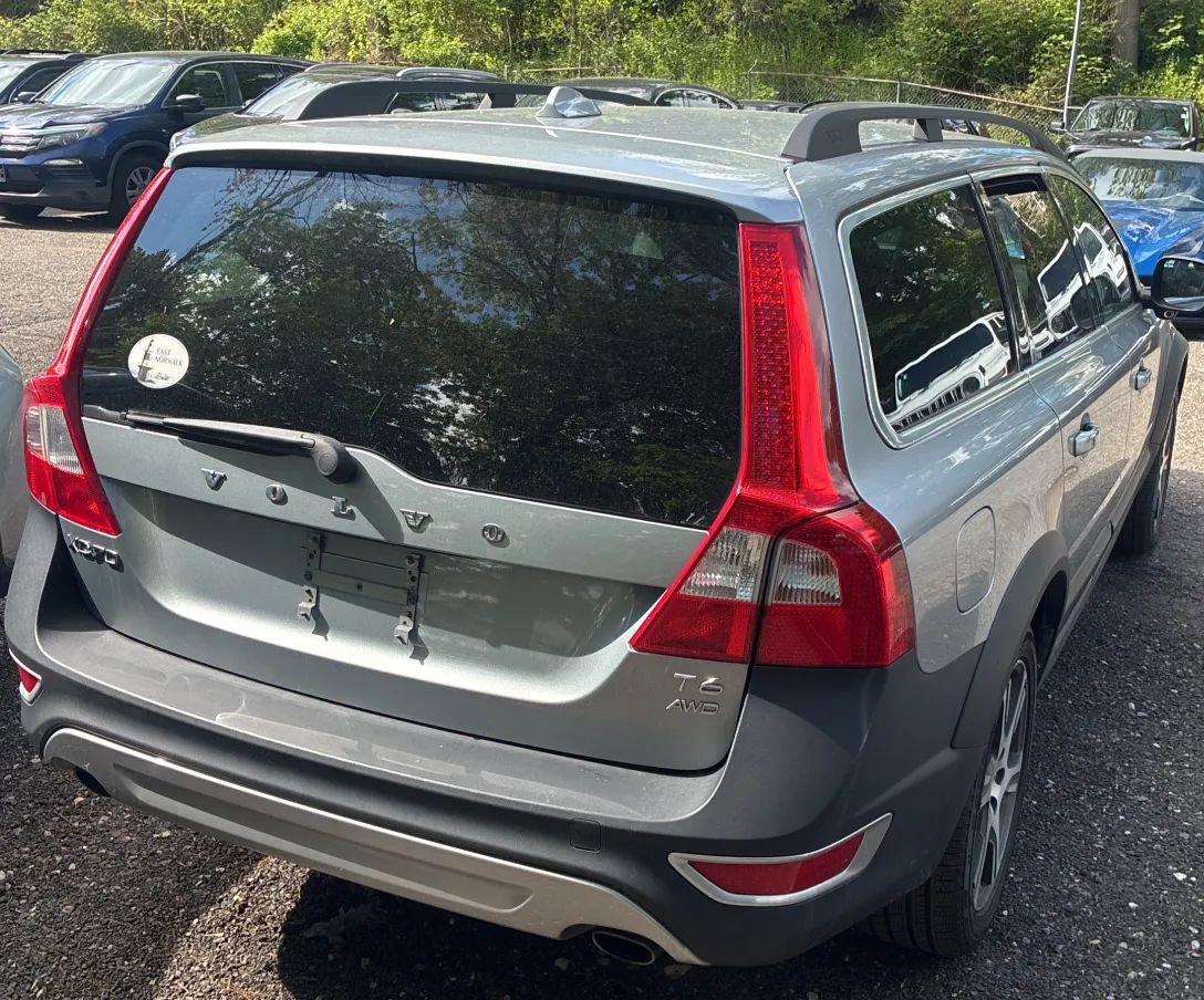 Used 2013 Volvo XC70 T6 AWD/4WD image 4