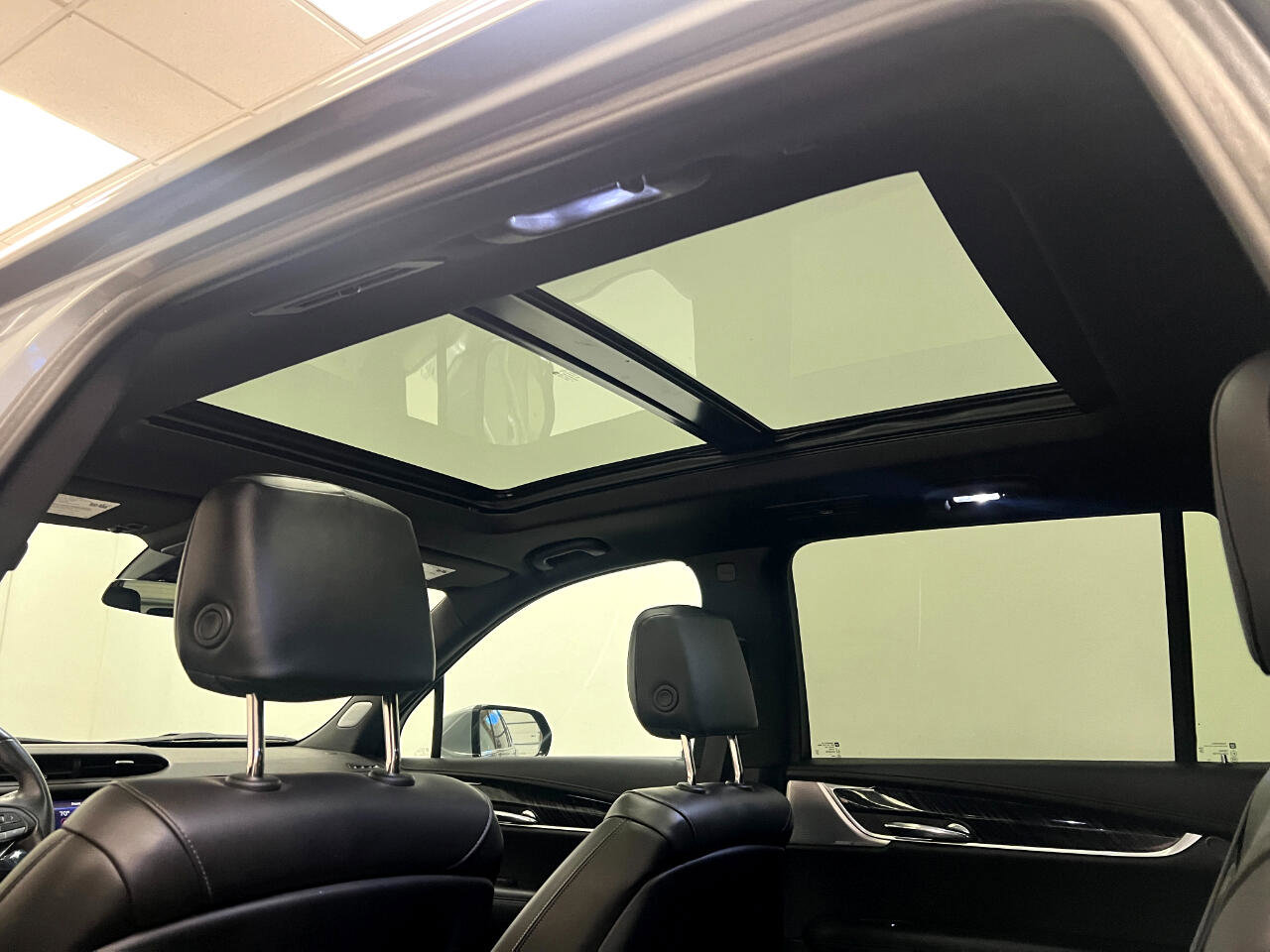 Used 2024 Cadillac XT6 Premium Luxury image 57