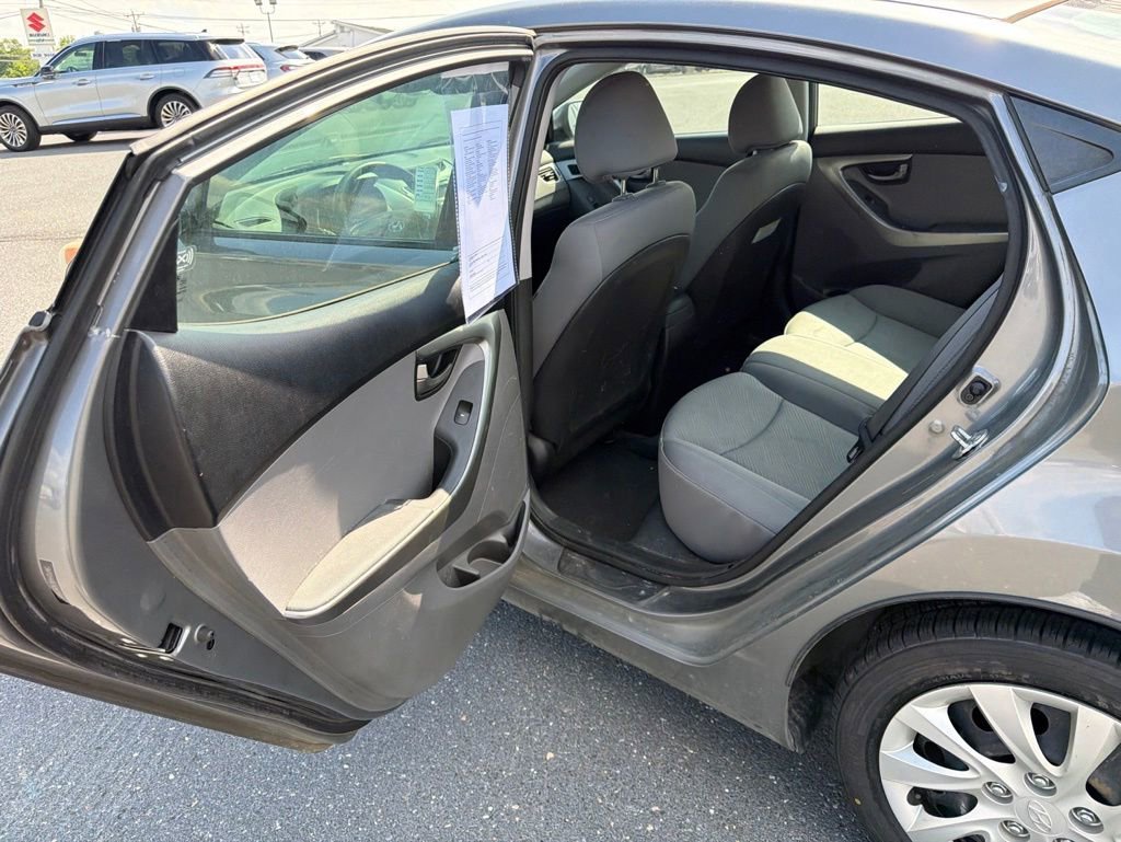 Used 2013 Hyundai Elantra GLS FWD image 15