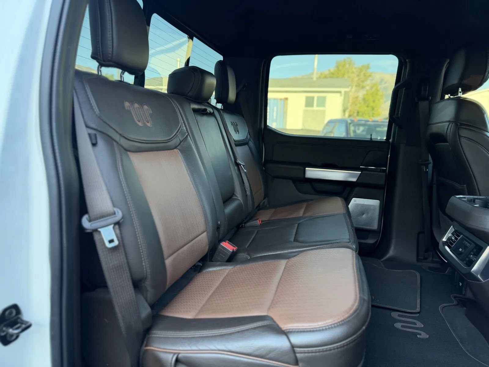 Used 2023 Ford F350 King Ranch w/ Chrome Package AWD/4WD image 18