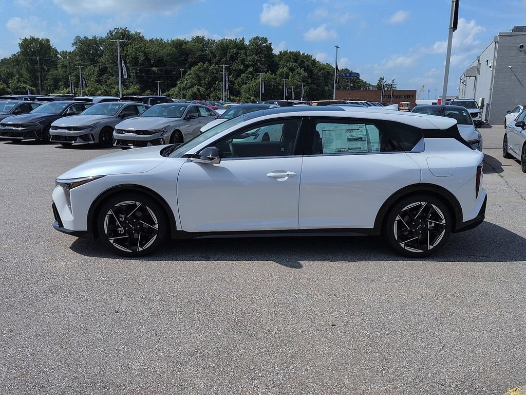 New 2026 Kia K4 EX w/ GT-Line Premium Package FWD image 4