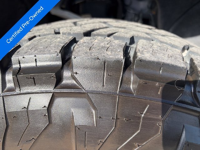 Used 2024 Chevrolet Silverado 1500 LT Trail Boss w/ LT Trail Boss Premium Package AWD/4WD image 30