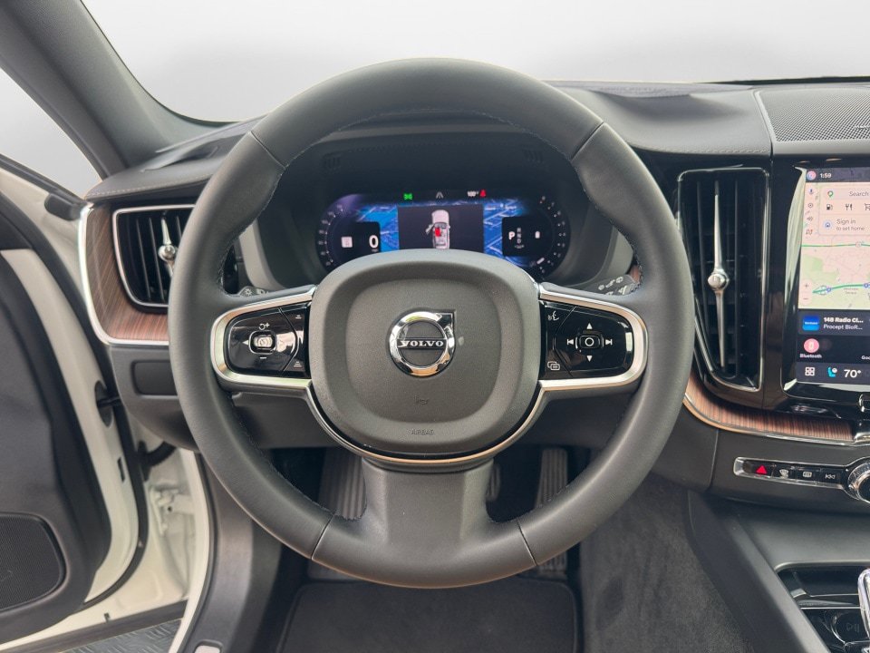 Certified 2024 Volvo XC60 B5 Ultimate AWD/4WD image 10