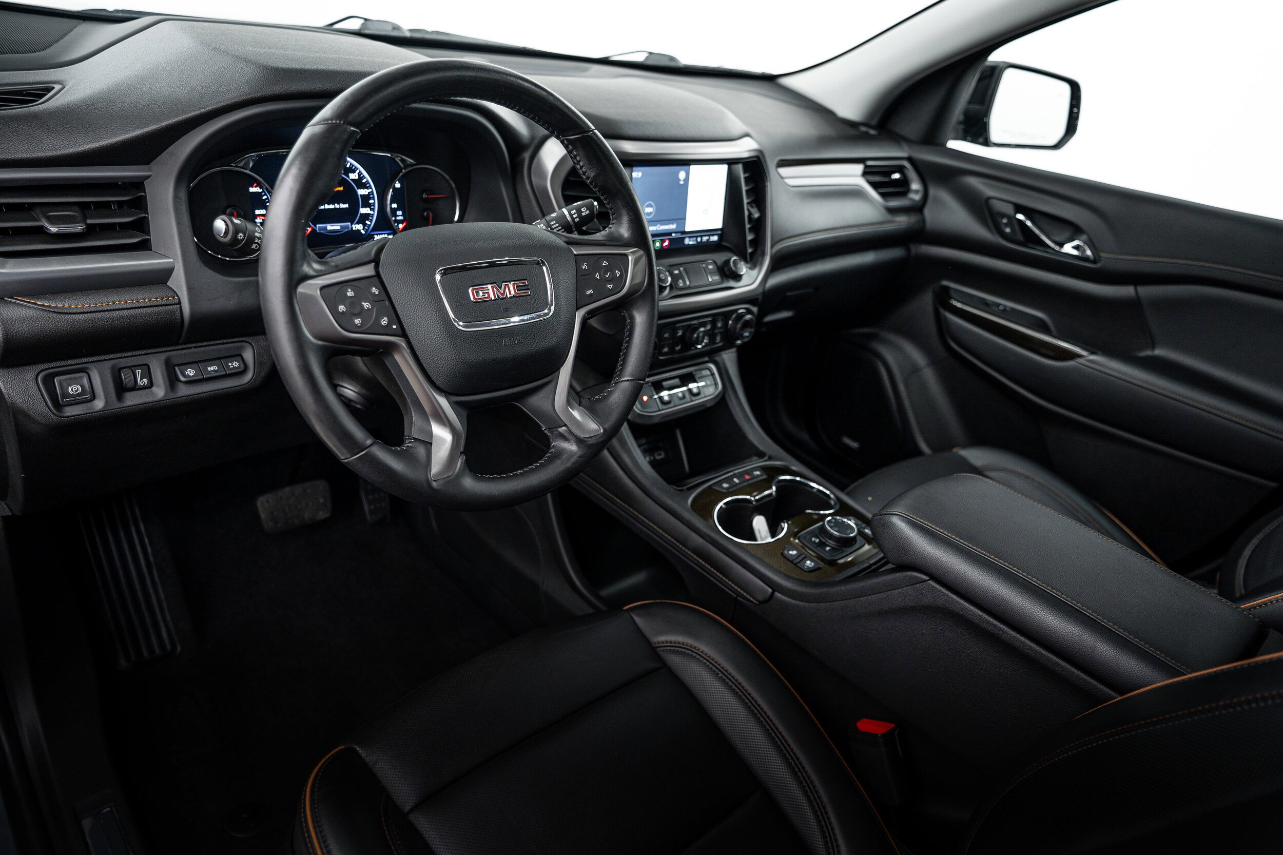 Used 2021 GMC Acadia AT4 w/ Technology Package AWD/4WD image 12