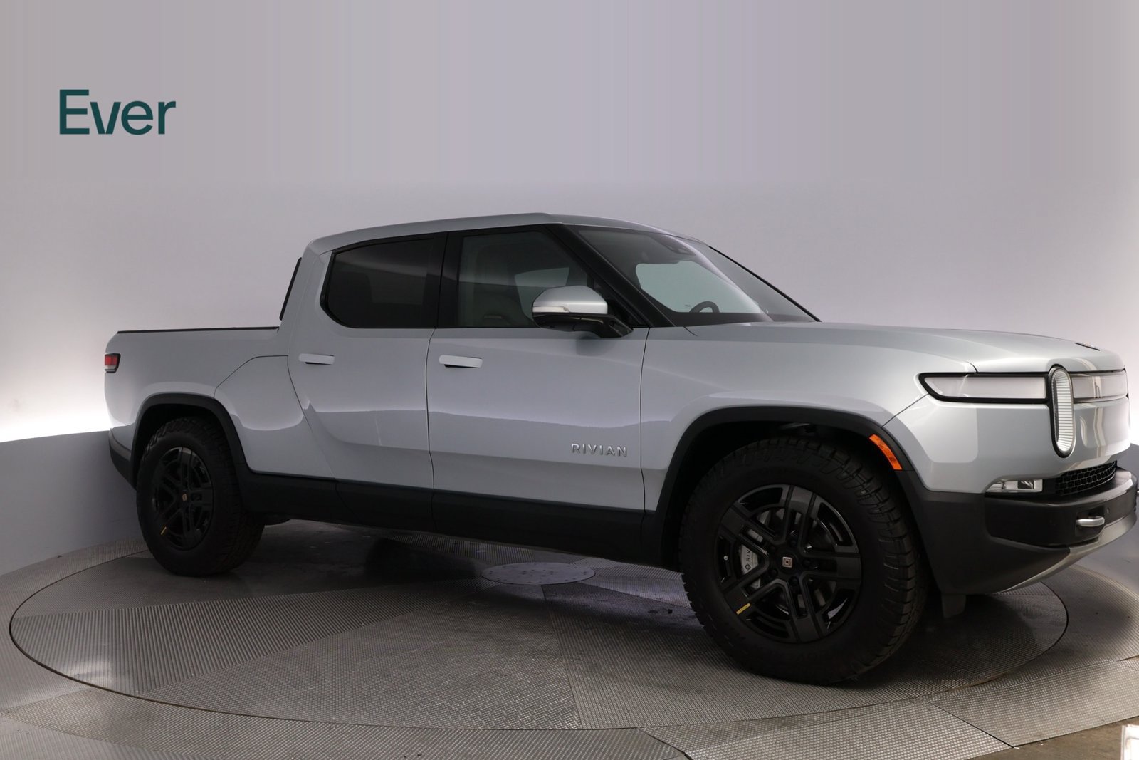 Used 2024 Rivian R1T Adventure Dual AWD/4WD image 14