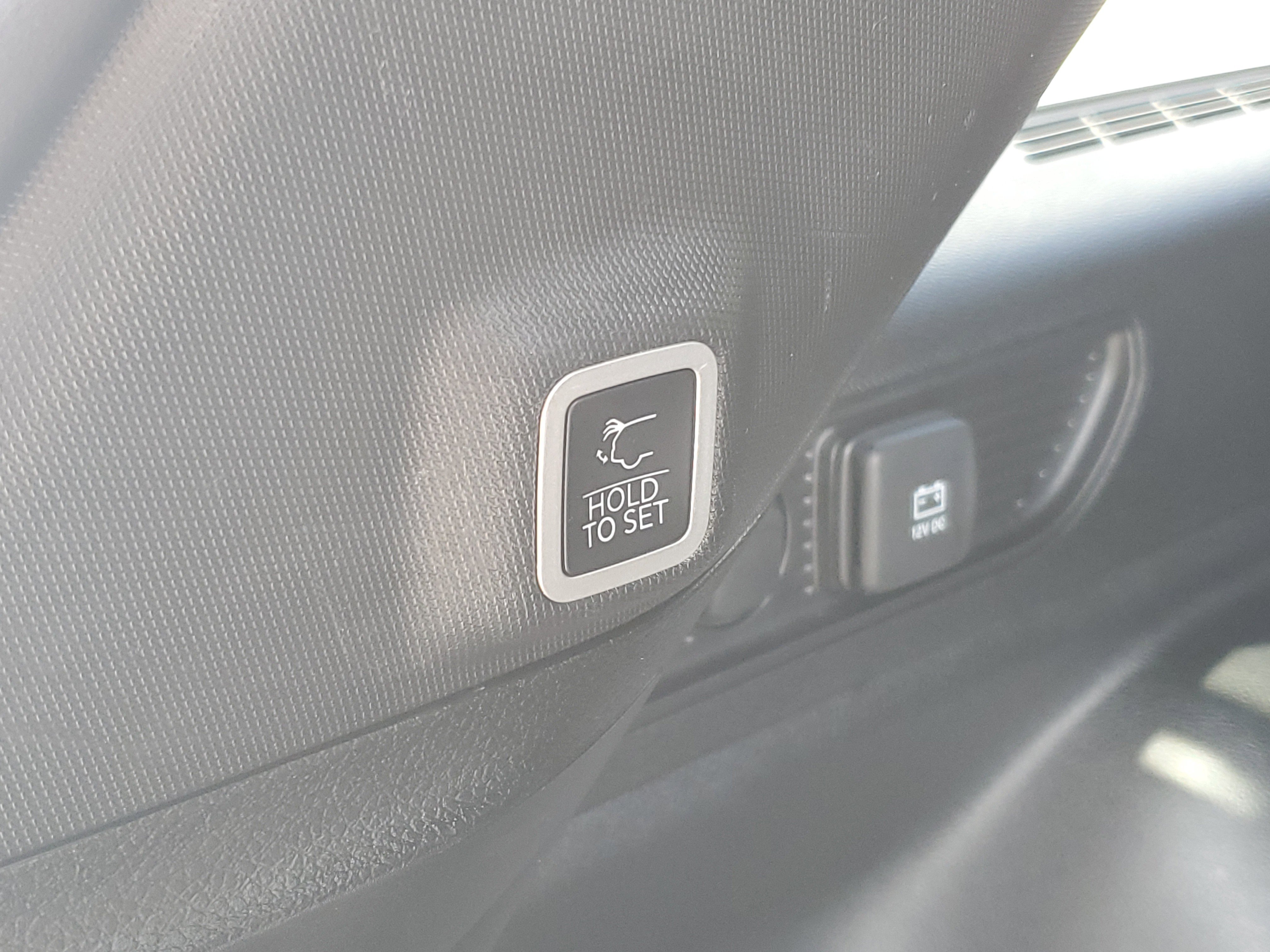 Used 2022 Jeep Grand Cherokee Altitude image 10