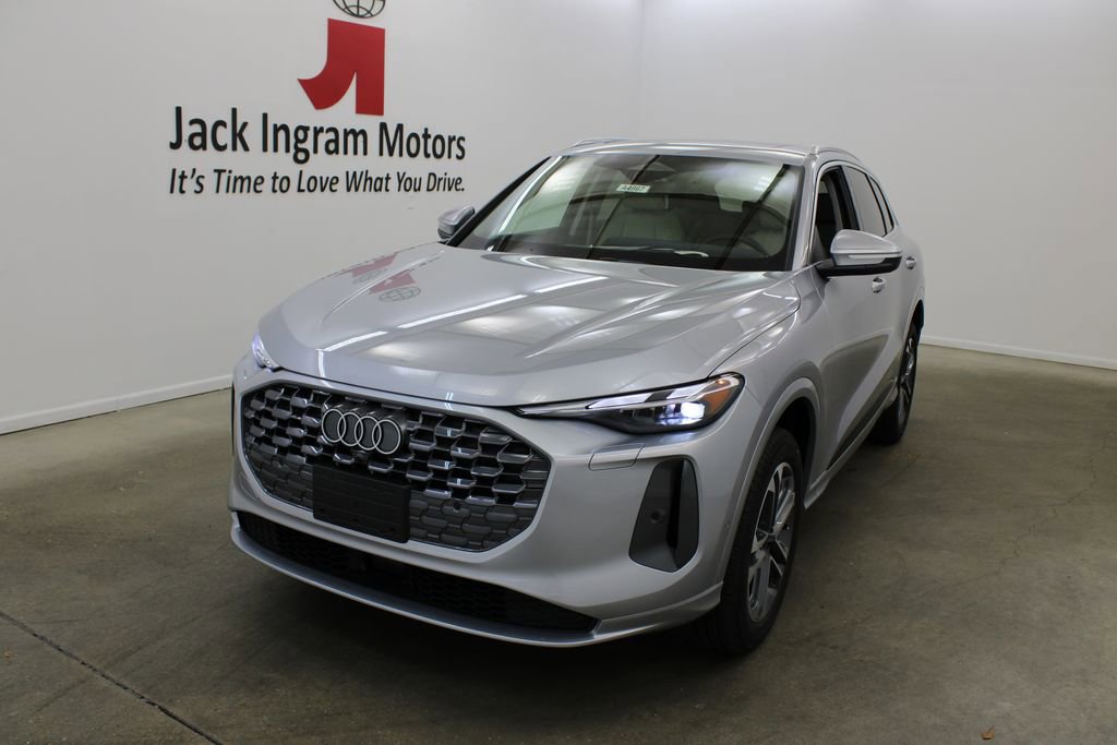 New 2025 Audi Q5 Premium image 1