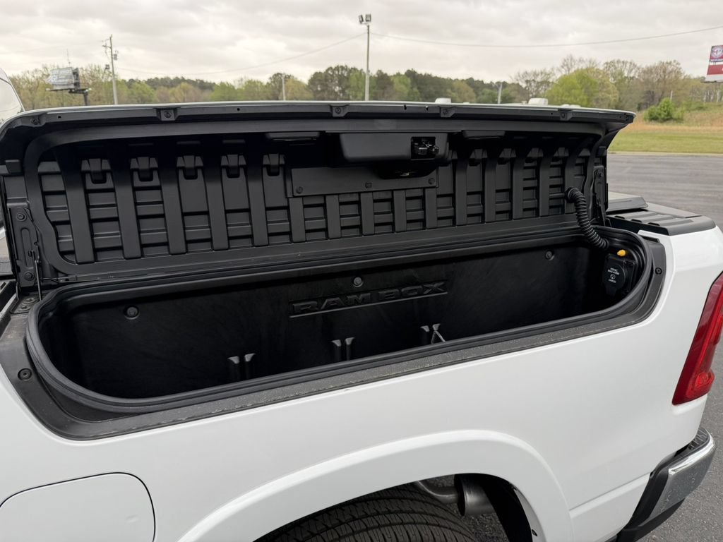 New 2026 RAM 1500 Big Horn AWD/4WD image 12