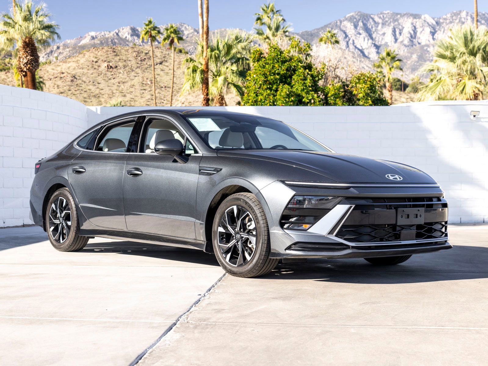 Used 2024 Hyundai Sonata SEL image 2