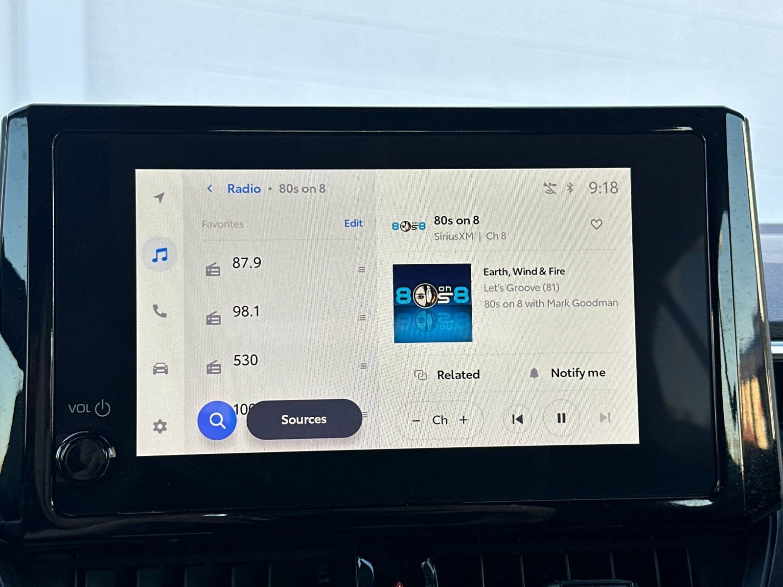 Used 2025 Toyota Corolla SE FWD image 19