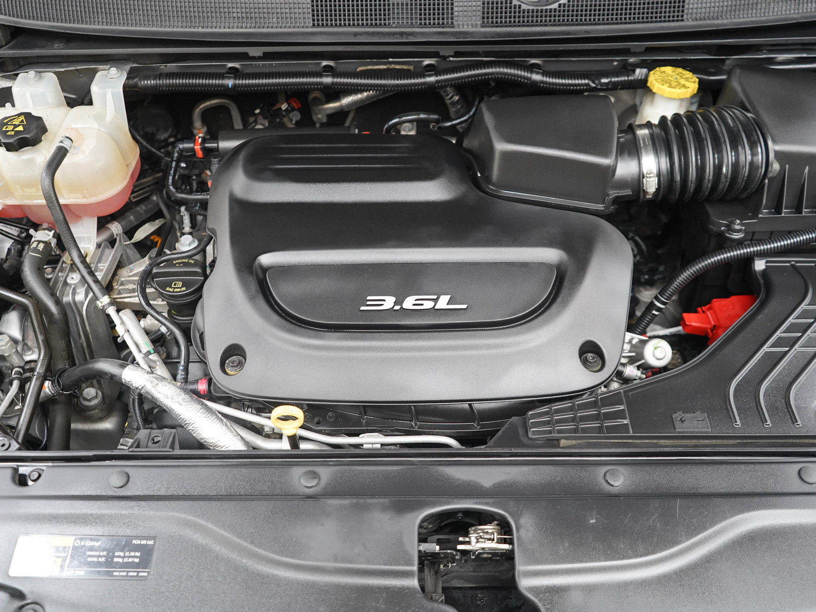Used 2018 Chrysler Pacifica Touring-L FWD image 32