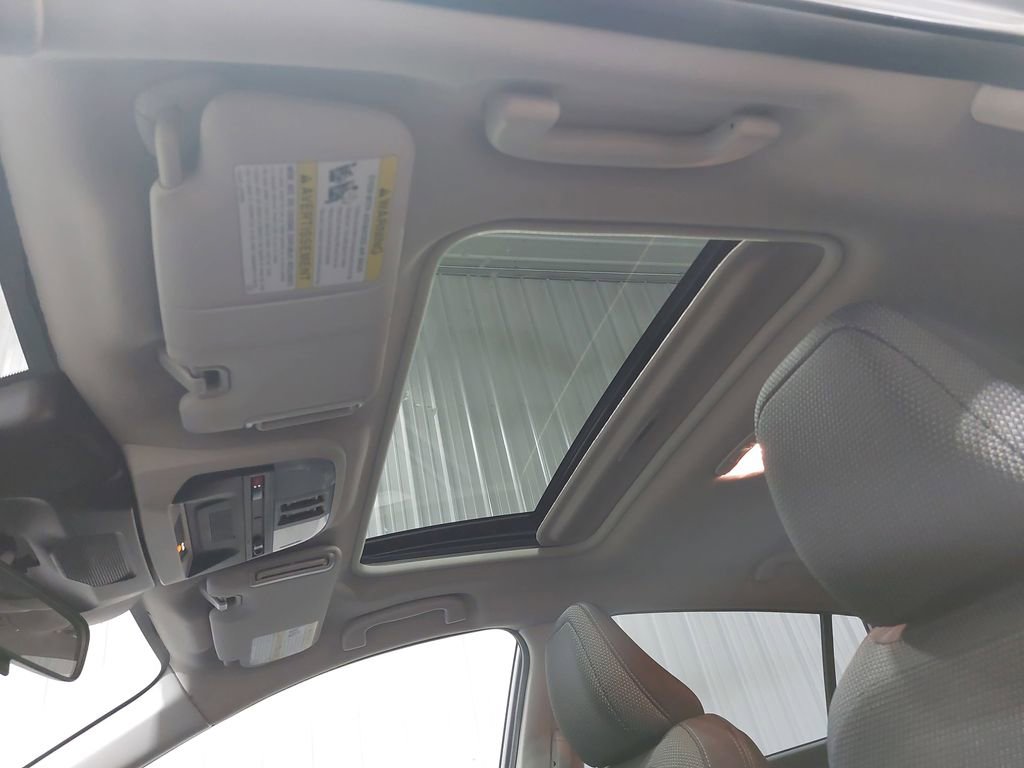 Used 2024 Subaru Crosstrek 2.0i Premium image 29