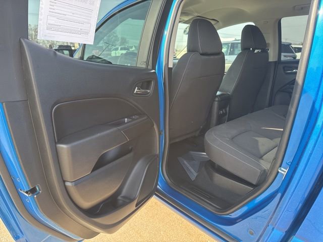 Used 2022 Chevrolet Colorado LT AWD/4WD image 35