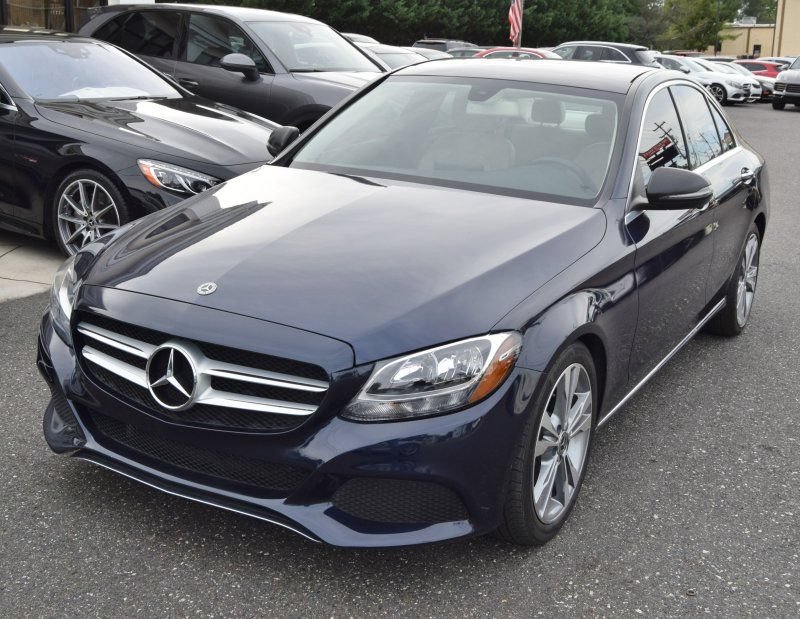 Used 2018 Mercedes-Benz C 300 Sedan w/ Premium Package image 5