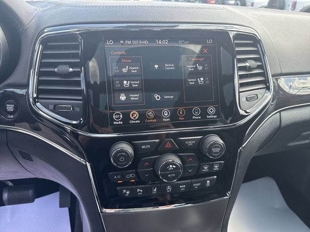 Used 2020 Jeep Grand Cherokee Overland AWD/4WD image 19