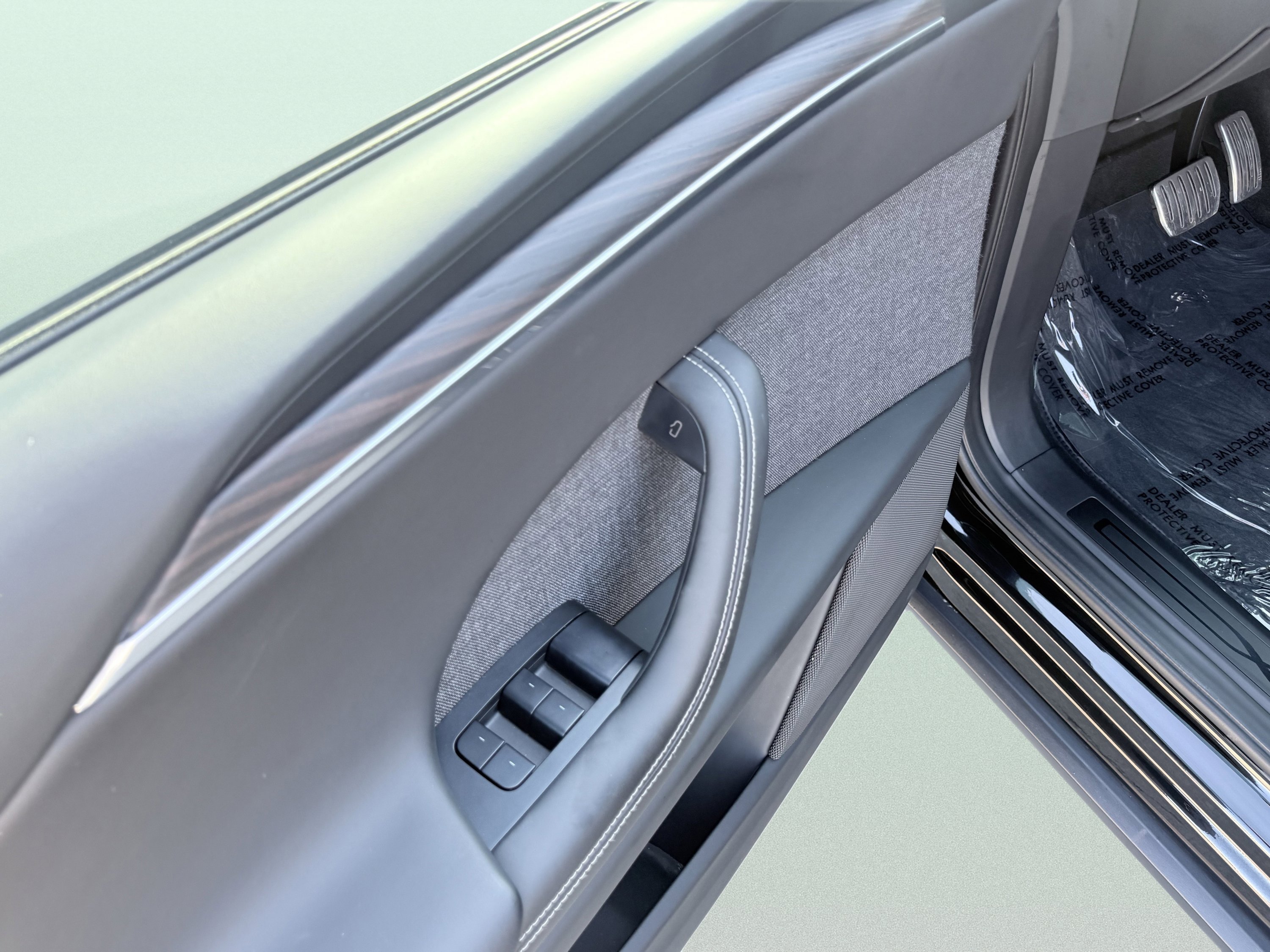 Used 2024 Tesla Model X Long Range image 28