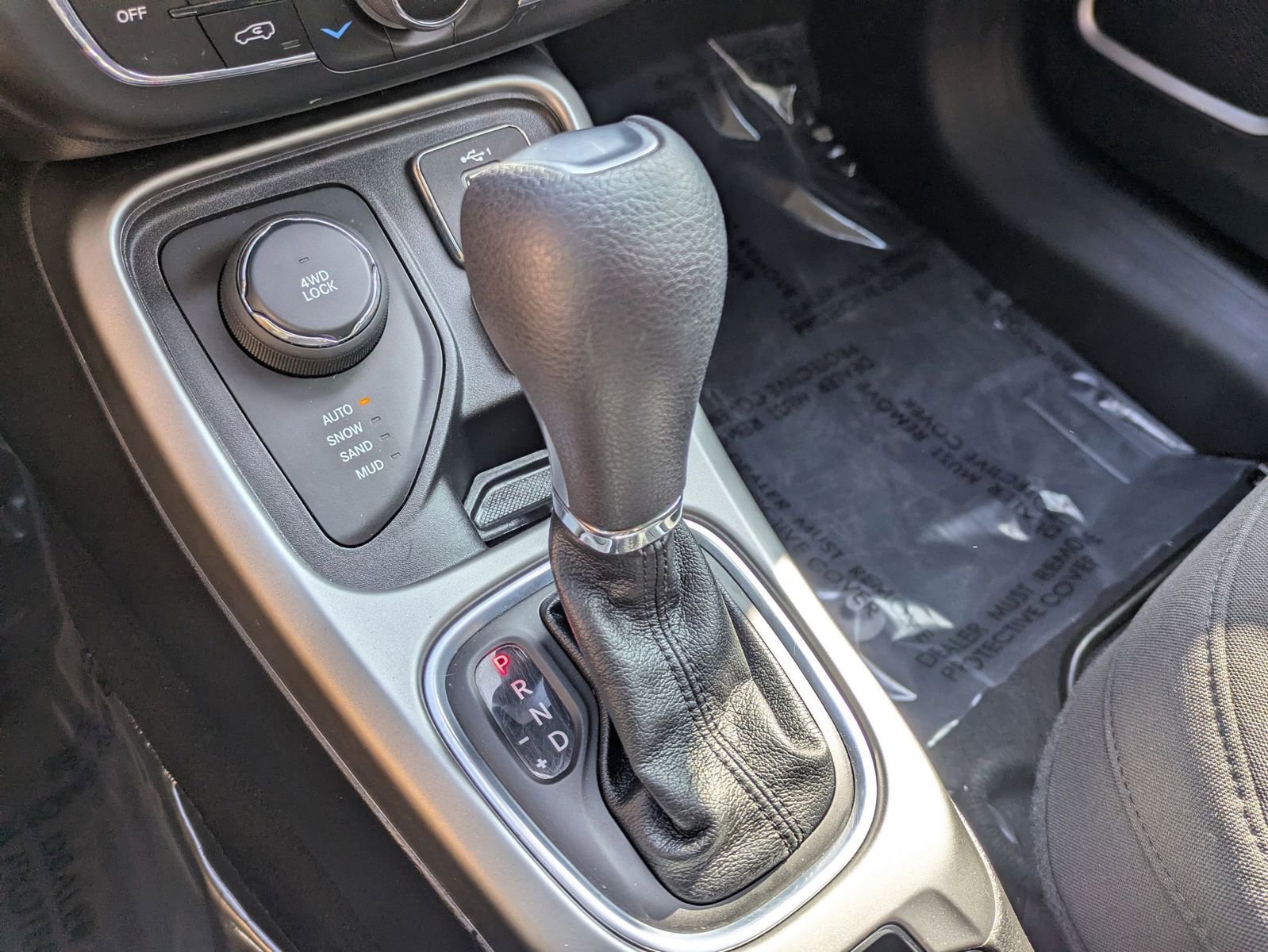 Used 2020 Jeep Compass Sport image 19