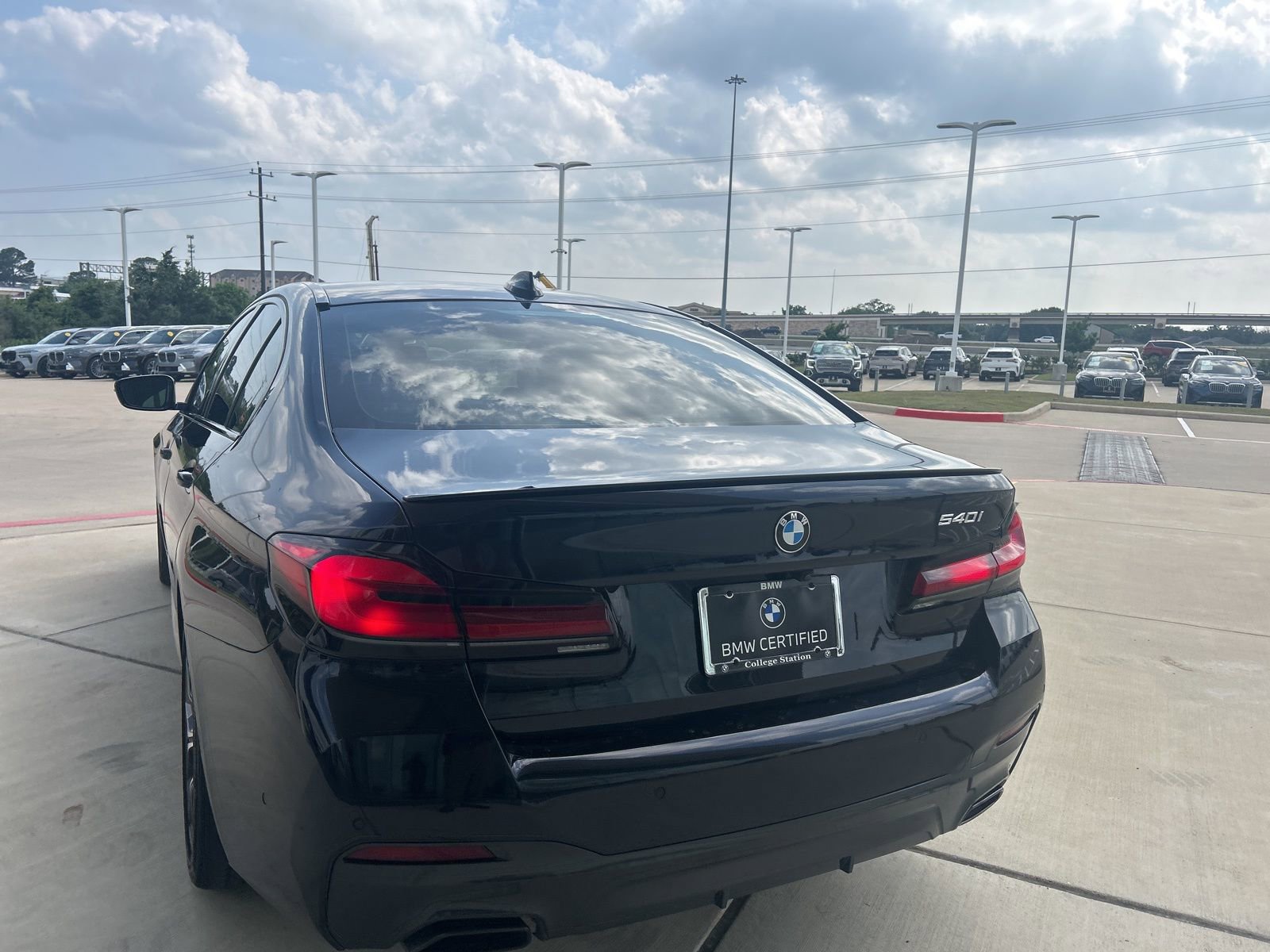 Certified 2023 BMW 540i w/ M Sport Package RWD image 6