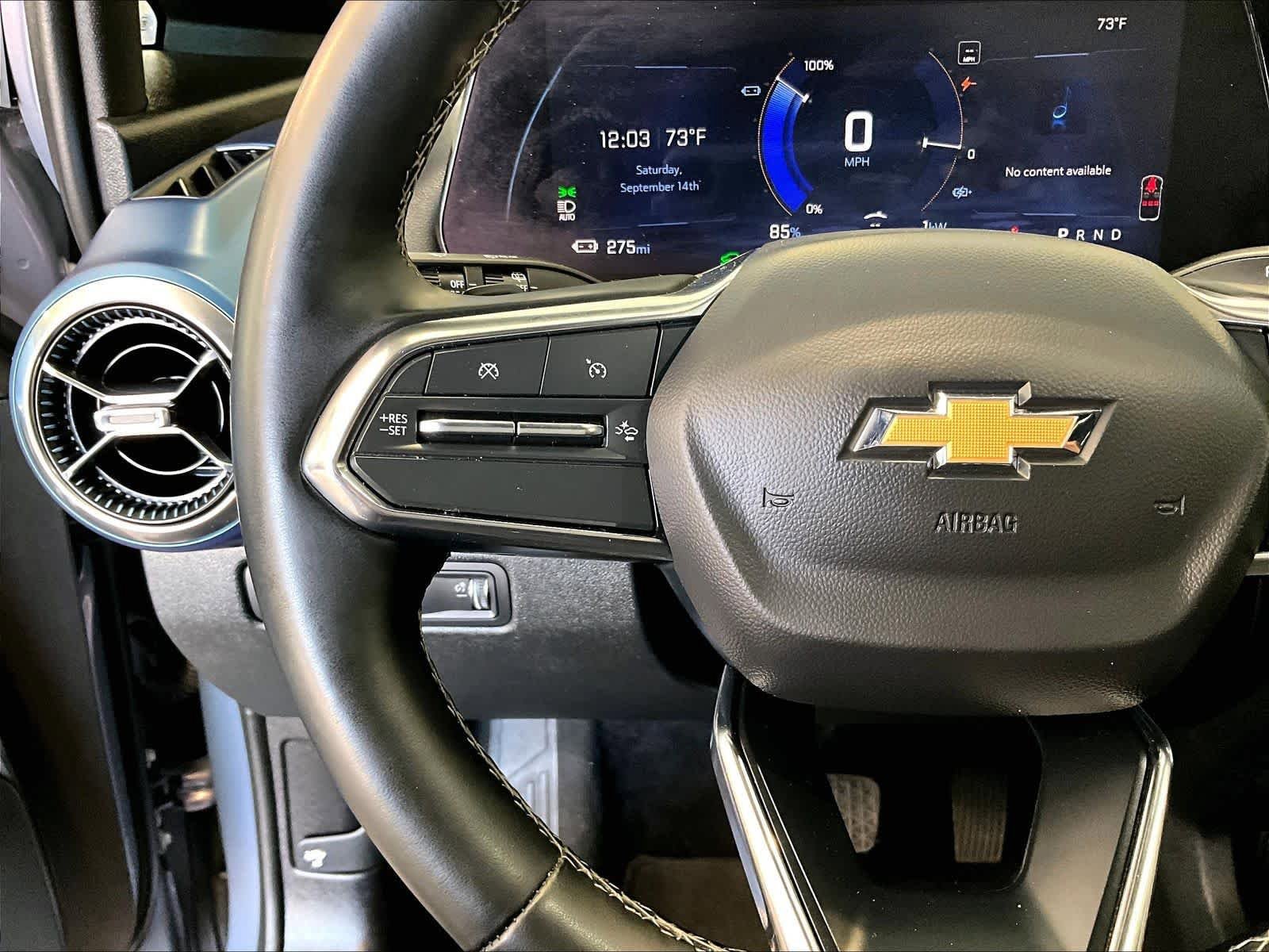 Used 2025 Chevrolet Equinox EV LT w/ Convenience Package FWD image 48