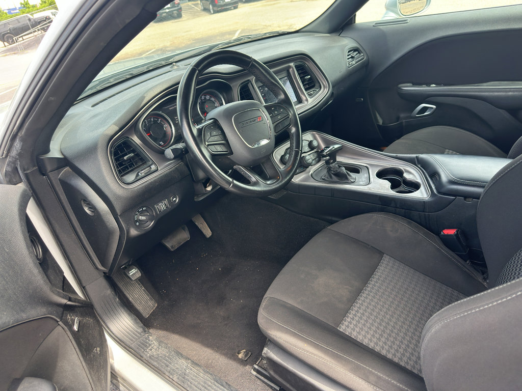 Used 2023 Dodge Challenger GT AWD/4WD image 2