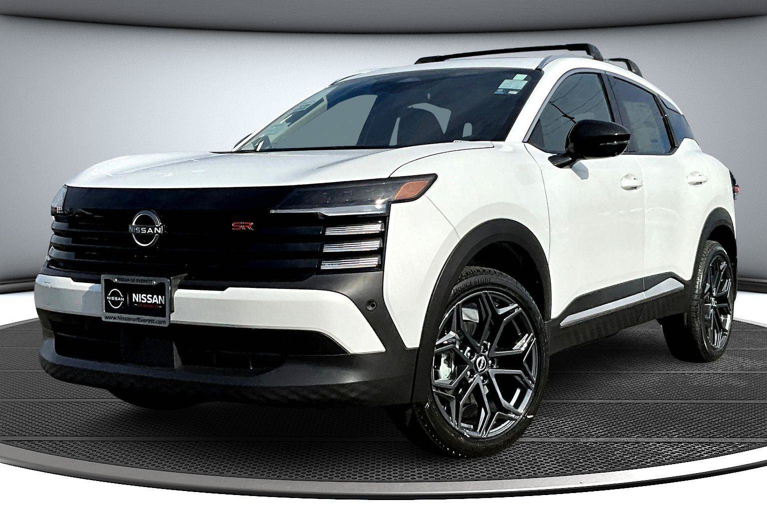 New 2026 Nissan Kicks SR w/ Cold Weather Package AWD/4WD image 3