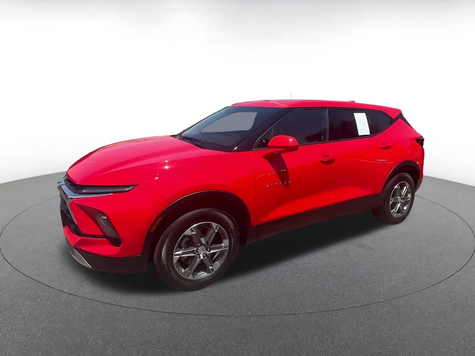 Used 2026 Chevrolet Blazer LT AWD/4WD image 8