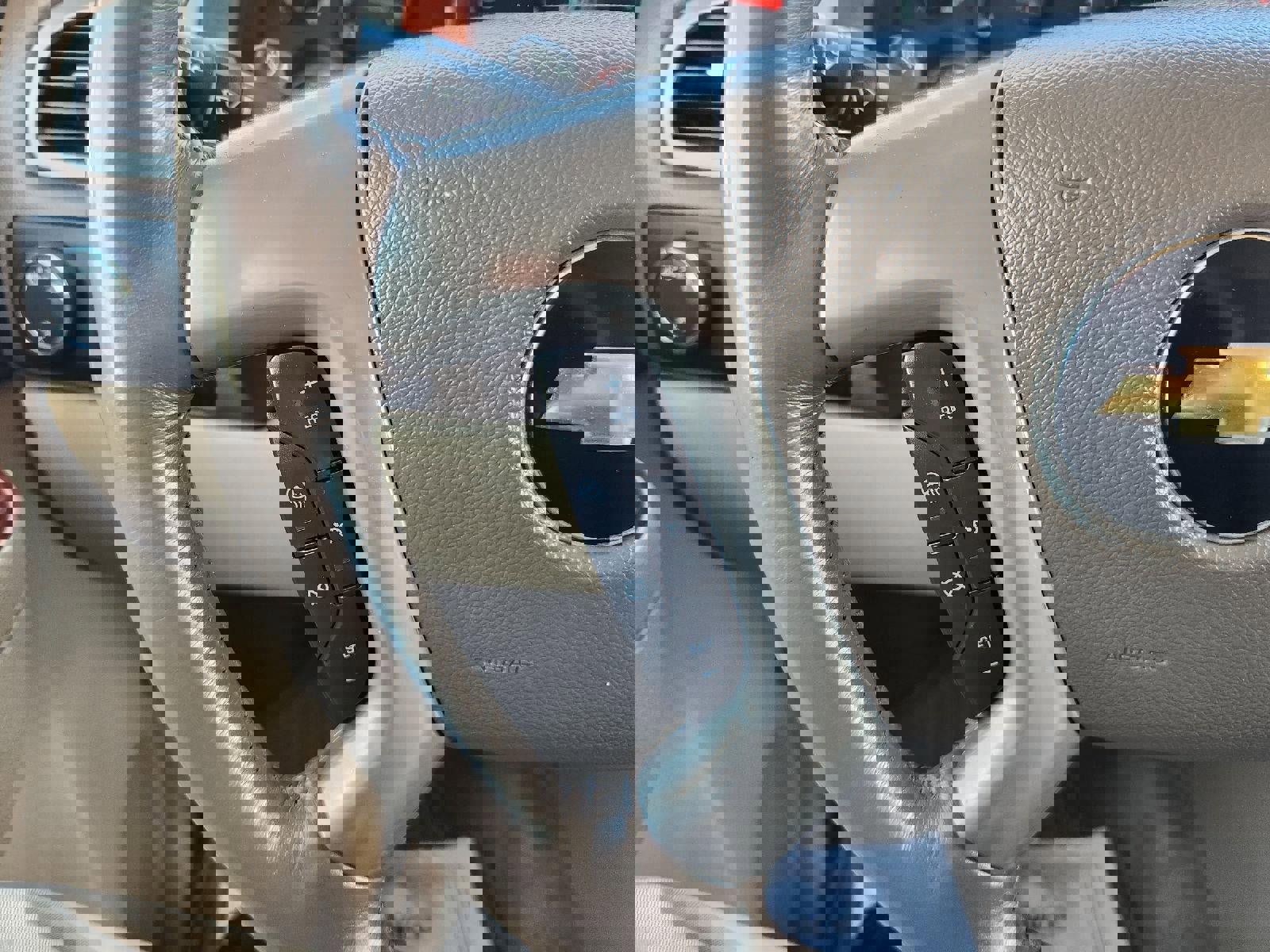 Used 2014 Chevrolet Suburban LTZ image 11