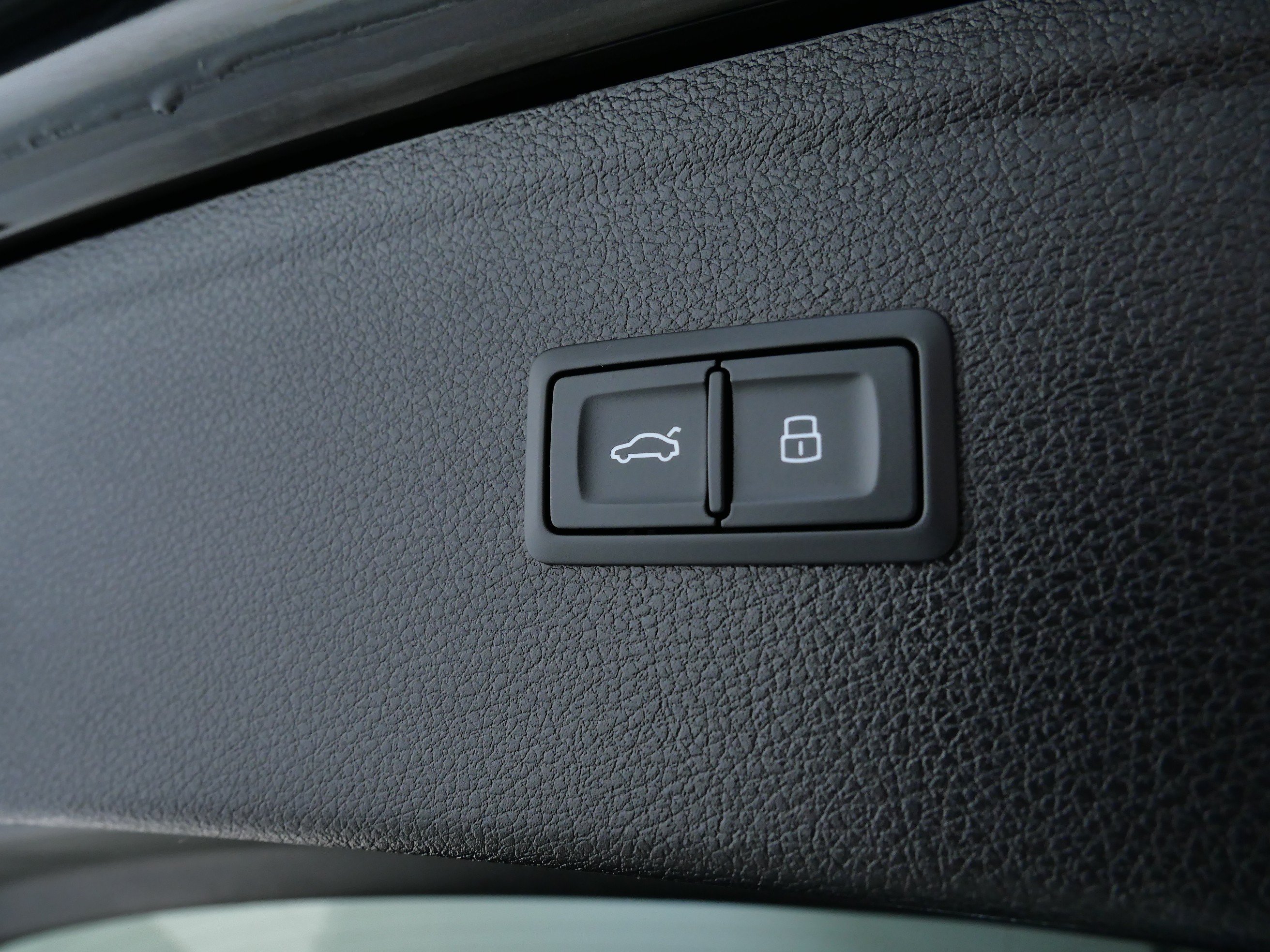 Used 2023 Audi SQ5 Premium Plus w/ Premium Plus Package AWD/4WD image 8