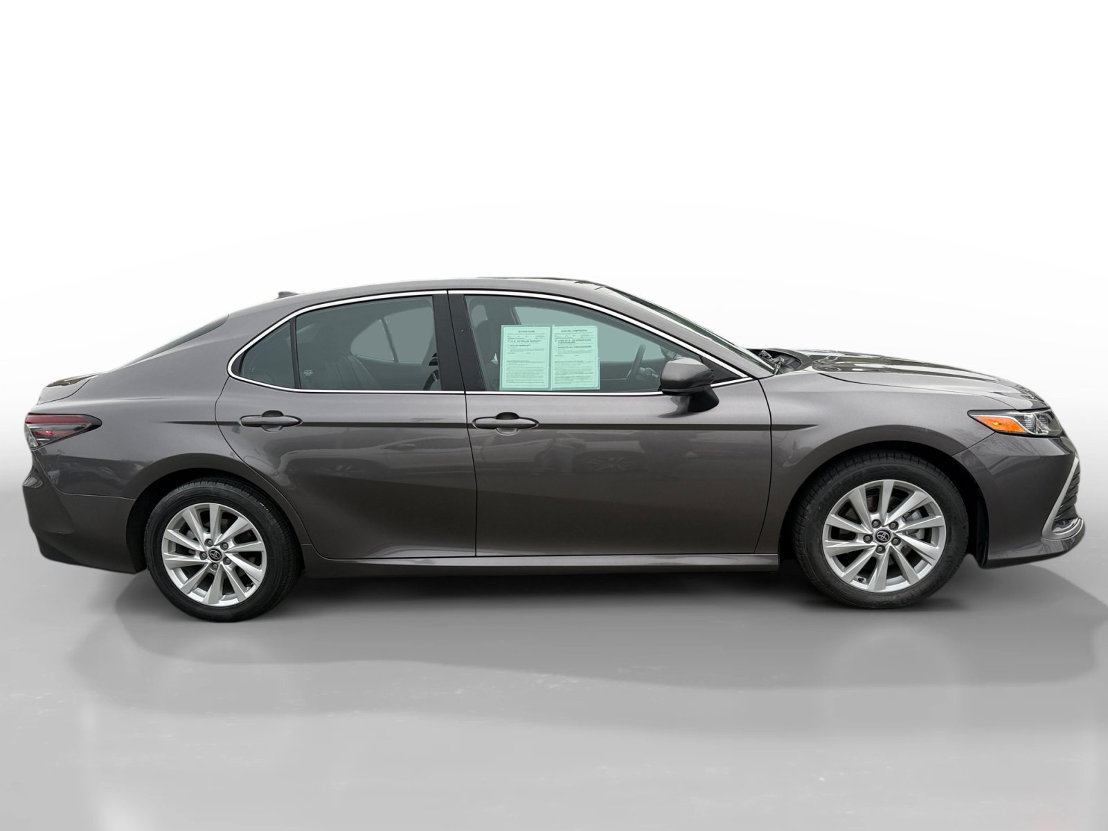 Used 2024 Toyota Camry LE FWD image 6