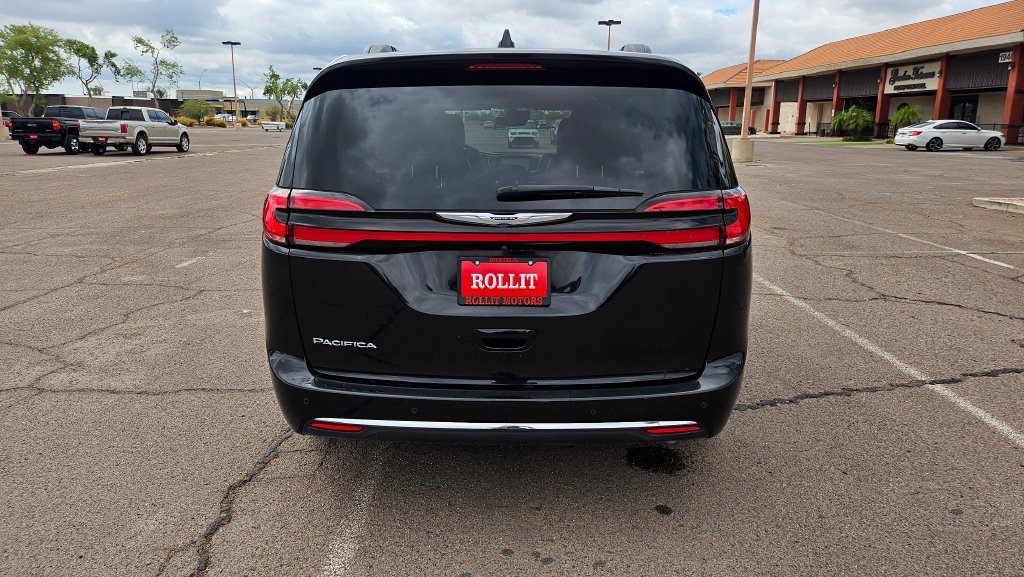 Used 2022 Chrysler Pacifica Touring-L FWD image 10